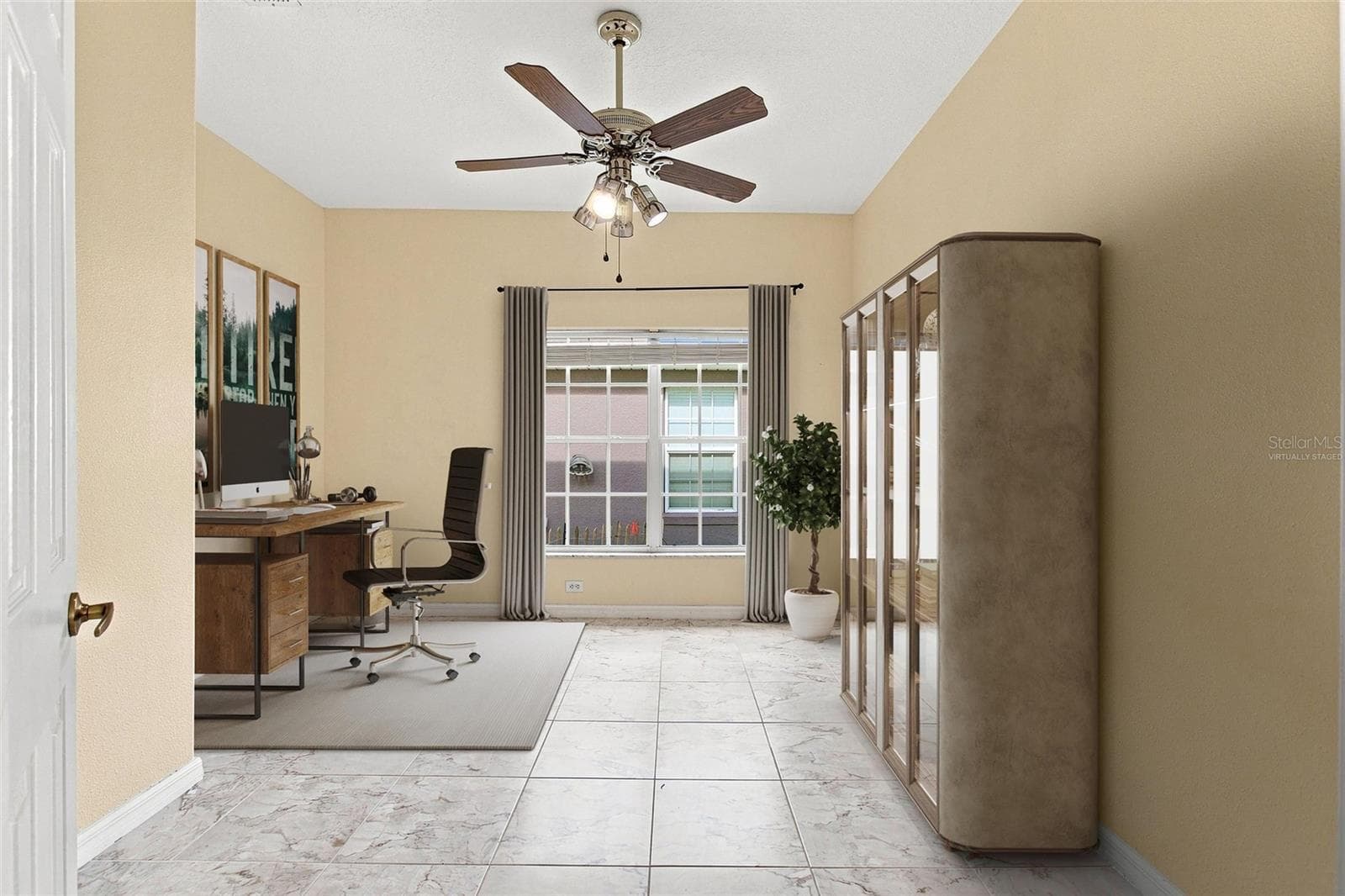 Virtually staged Office - 140 MOSS LN, DAVENPORT