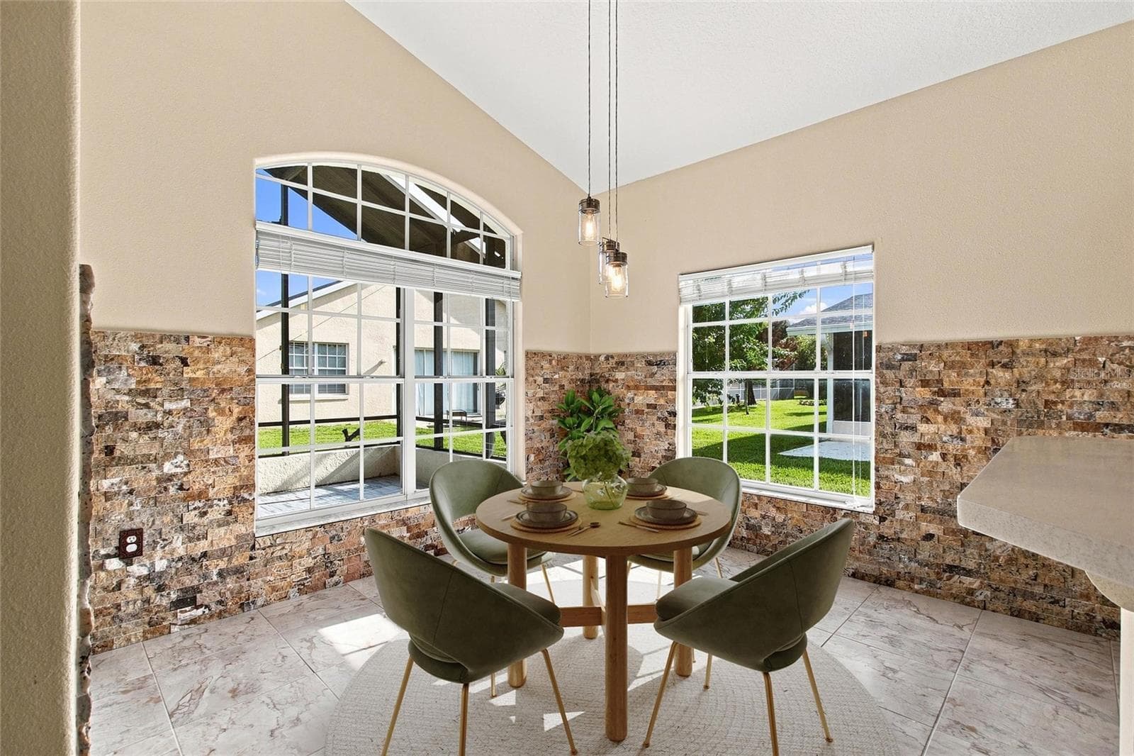 Virtually staged kitchen dining area - 140 MOSS LN, DAVENPORT