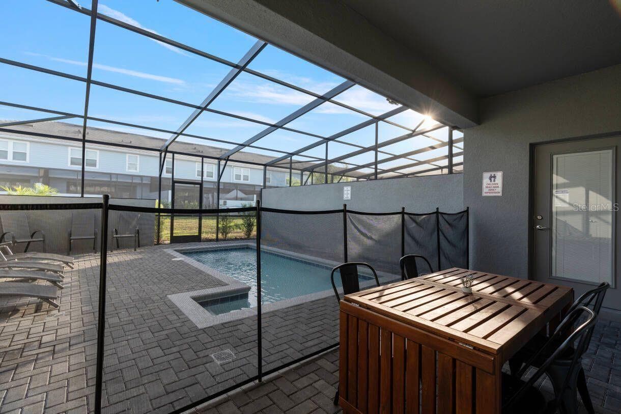 Townhouse at 7108 OAKMOSS LOOP, DAVENPORT, photo 11 of 33