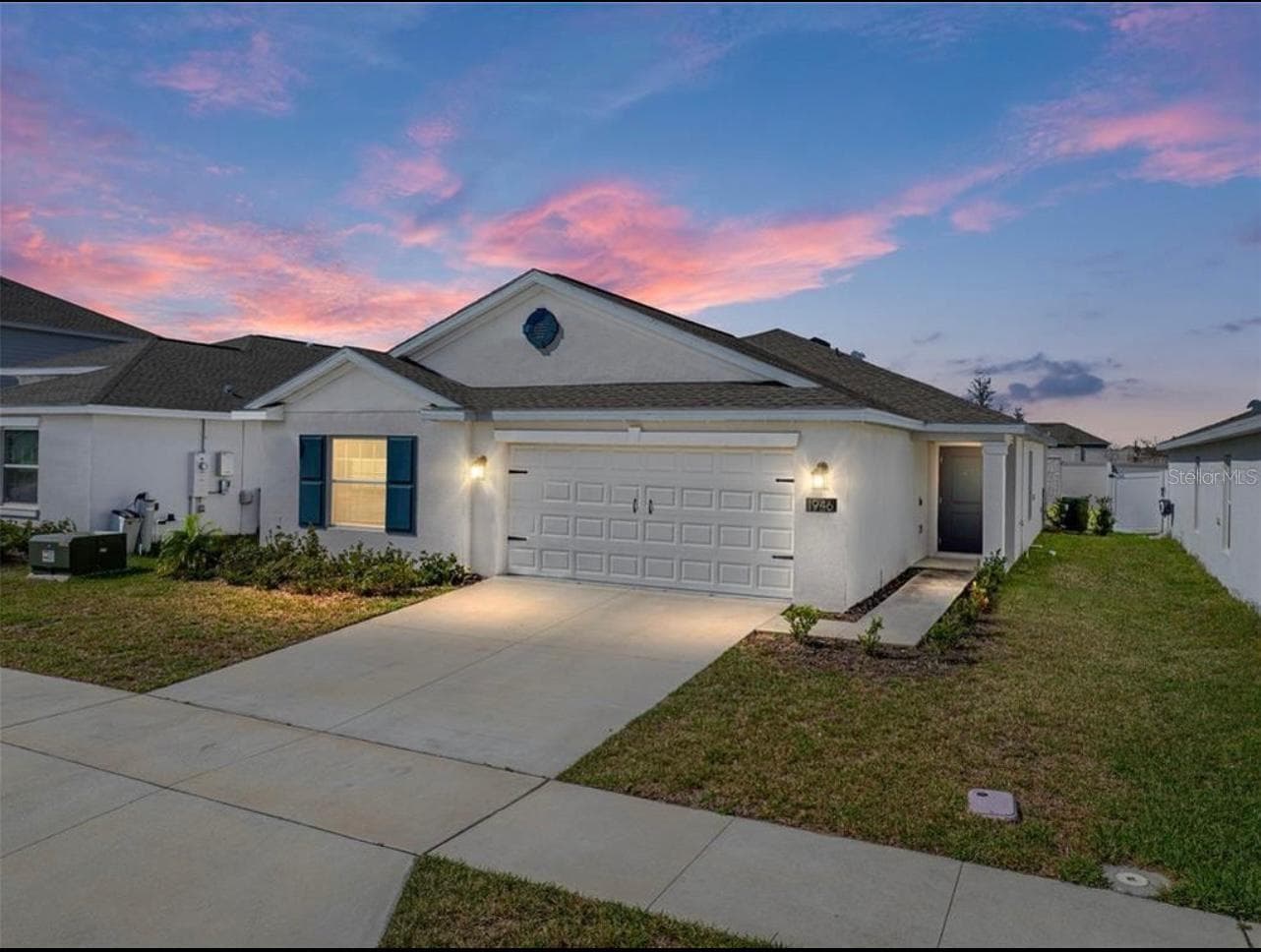 1946 POND PINE CT