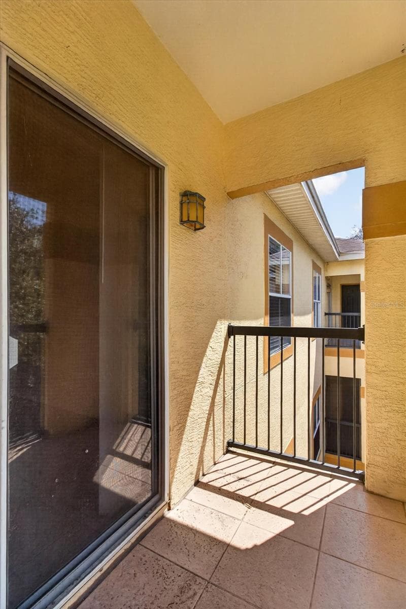 Condominium at 5608 PINNACLE HEIGHTS CIR #305, TAMPA, photo 27 of 34