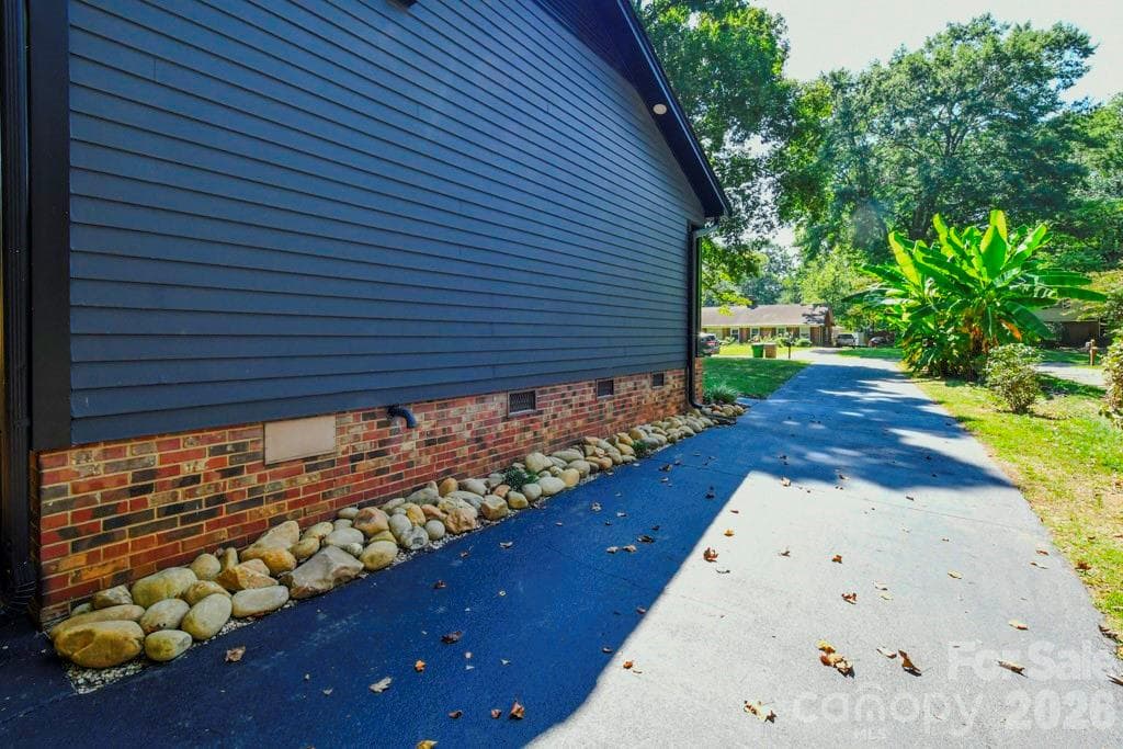 Single Family Residence at 1440 Mcilroy Road, Charlotte, photo 22 of 22