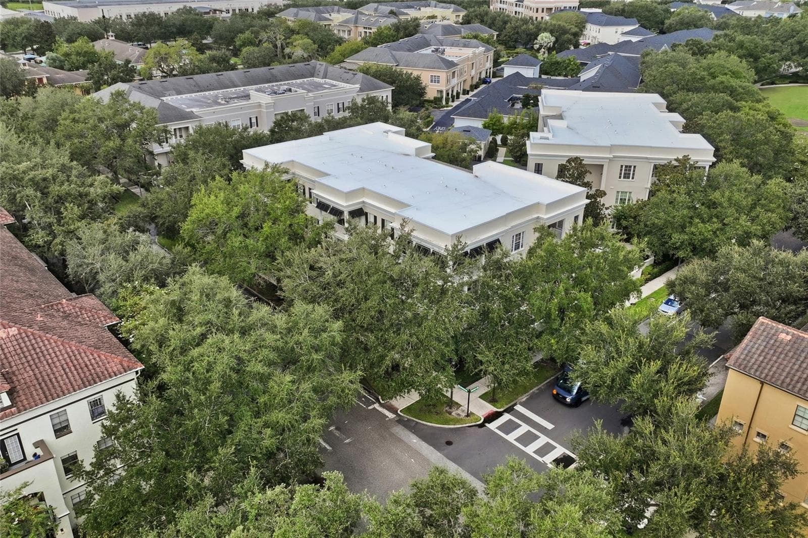 Aerial perspective of the residence - 1674 LAKEMONT AVE #101, ORLANDO