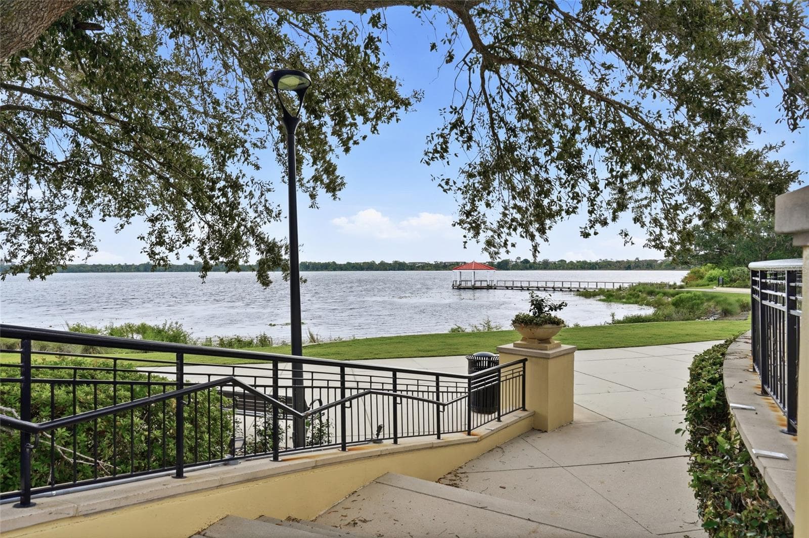 Lake Baldwin waterfront paths and peaceful lake views are just moments from home. - 1674 LAKEMONT AVE #101, ORLANDO