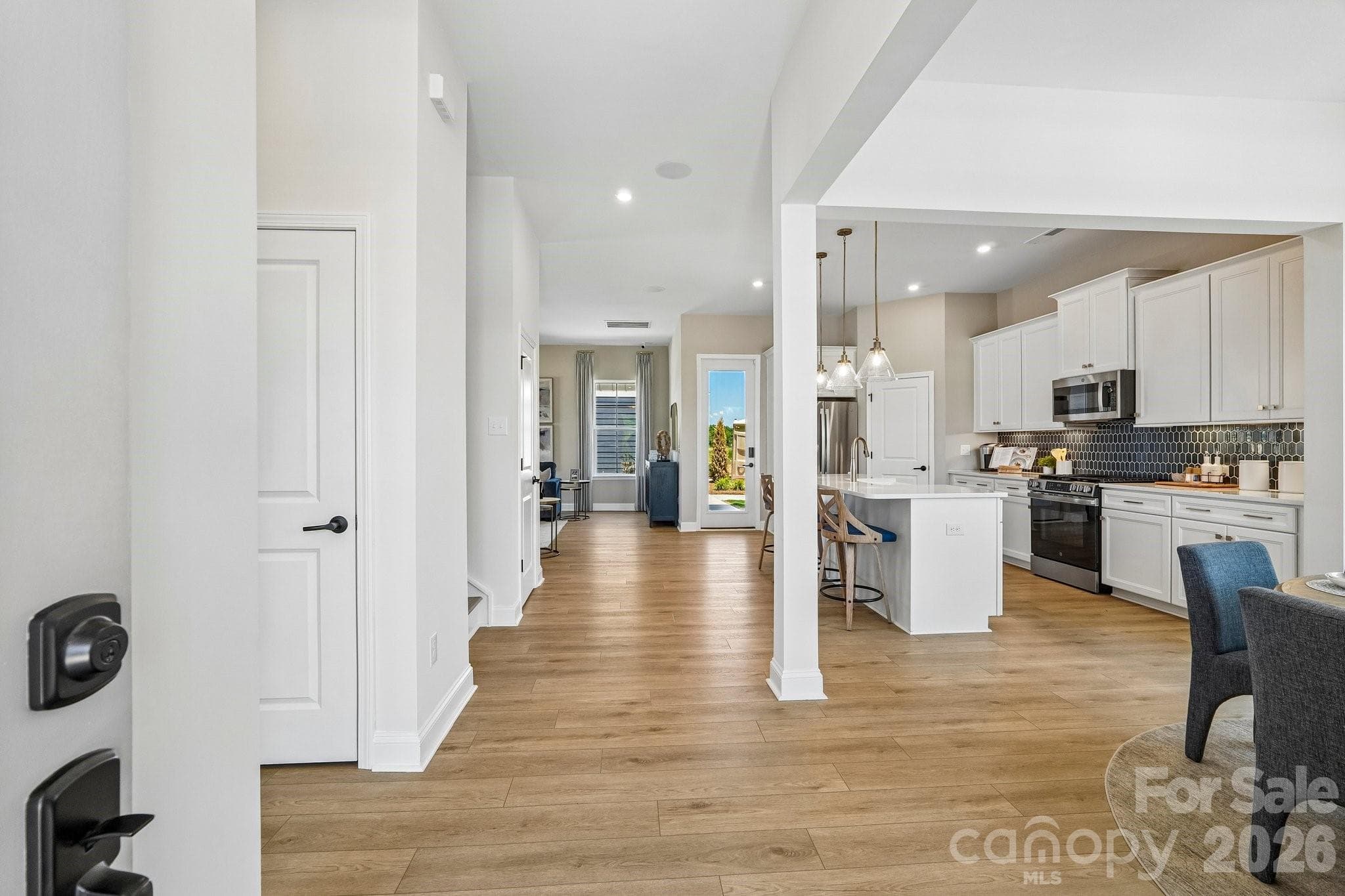 Representative - 6101 Daisy Dale Drive, Pineville