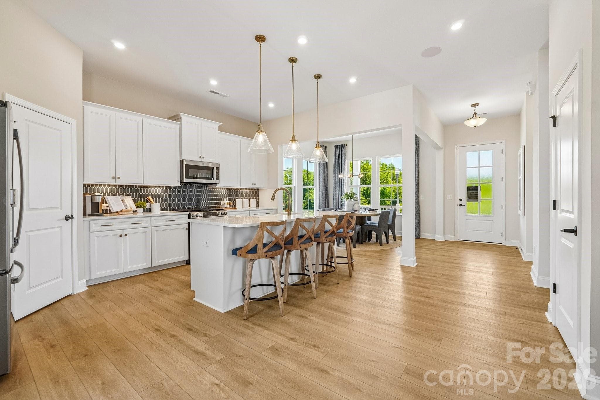 Representative - 6101 Daisy Dale Drive, Pineville