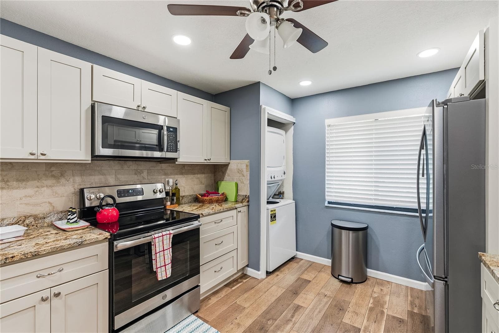 Condominium at 3500 EL CONQUISTADOR PKWY #124, BRADENTON, photo 16 of 33