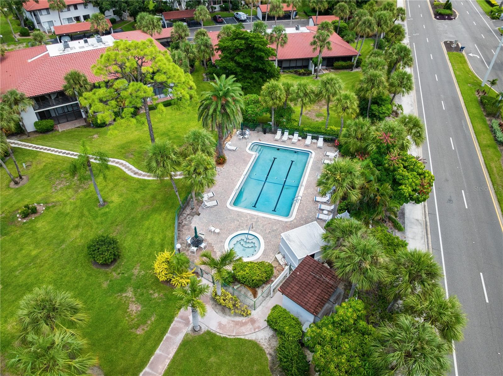 Condominium at 3500 EL CONQUISTADOR PKWY #124, BRADENTON, photo 31 of 33