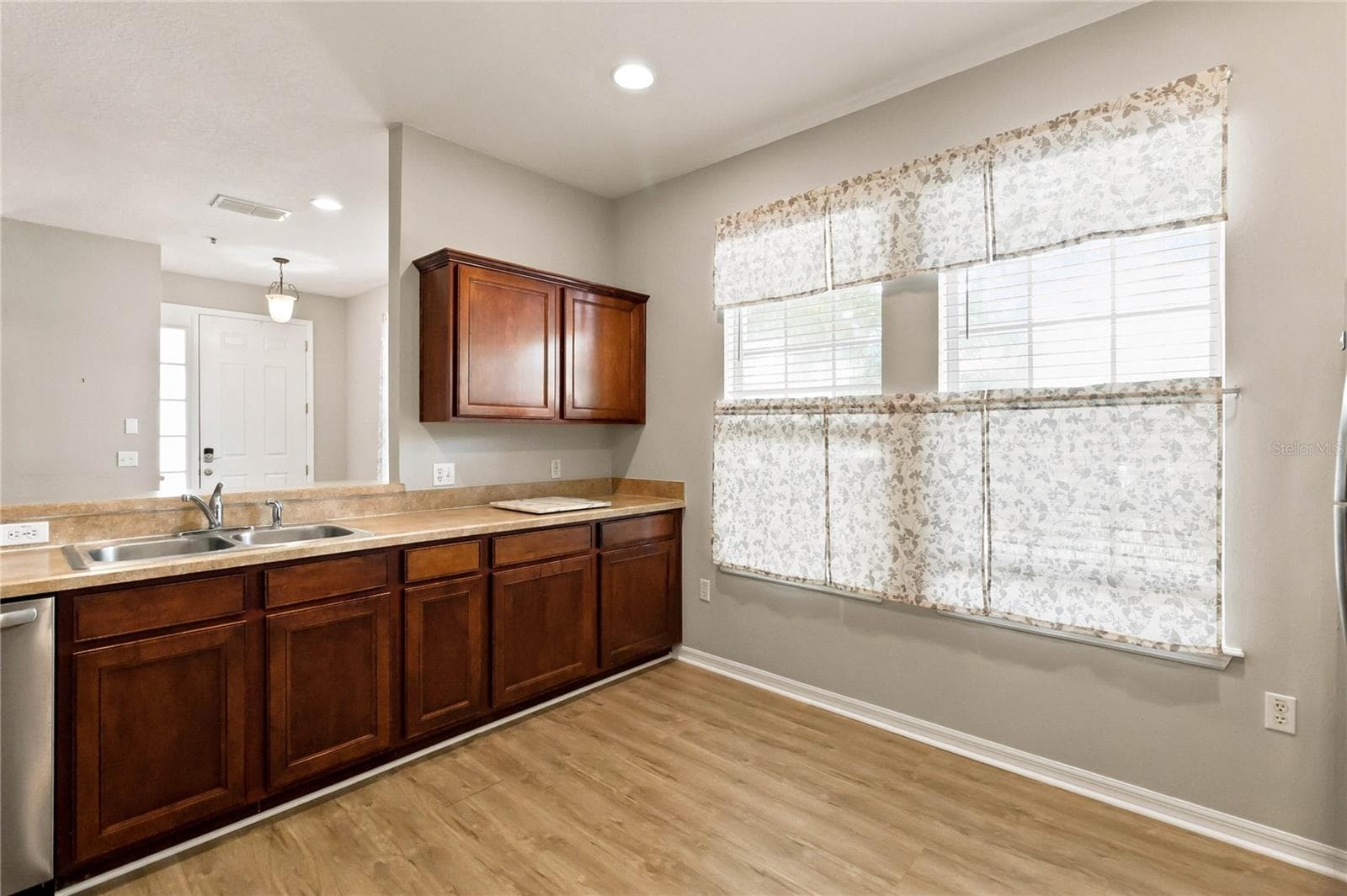 Condominium at 7103 RED LANTERN DR #7103, HARMONY, photo 7 of 21