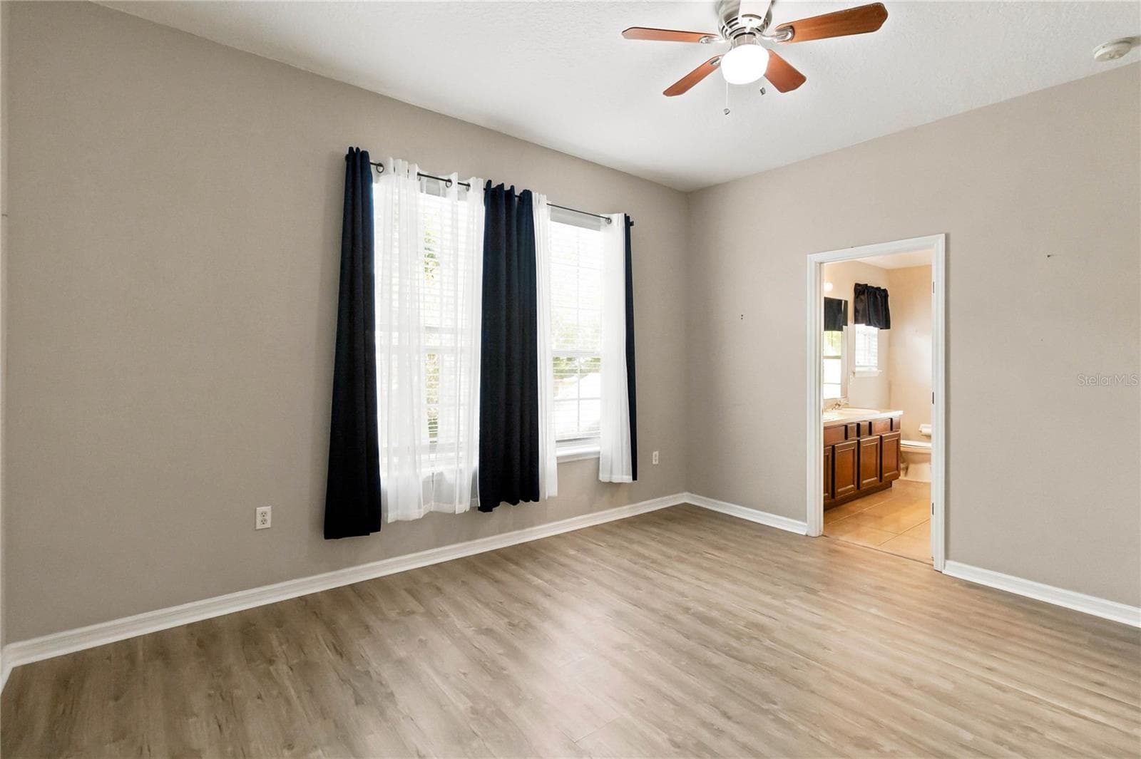 Condominium at 7103 RED LANTERN DR #7103, HARMONY, photo 10 of 21