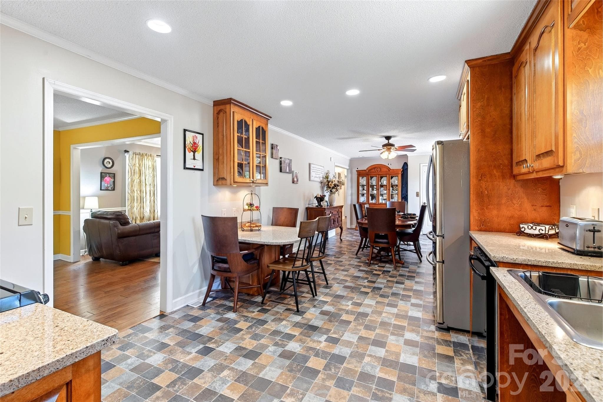 Single Family Residence at 146 Cobblestone Drive, Marion, photo 13 of 48