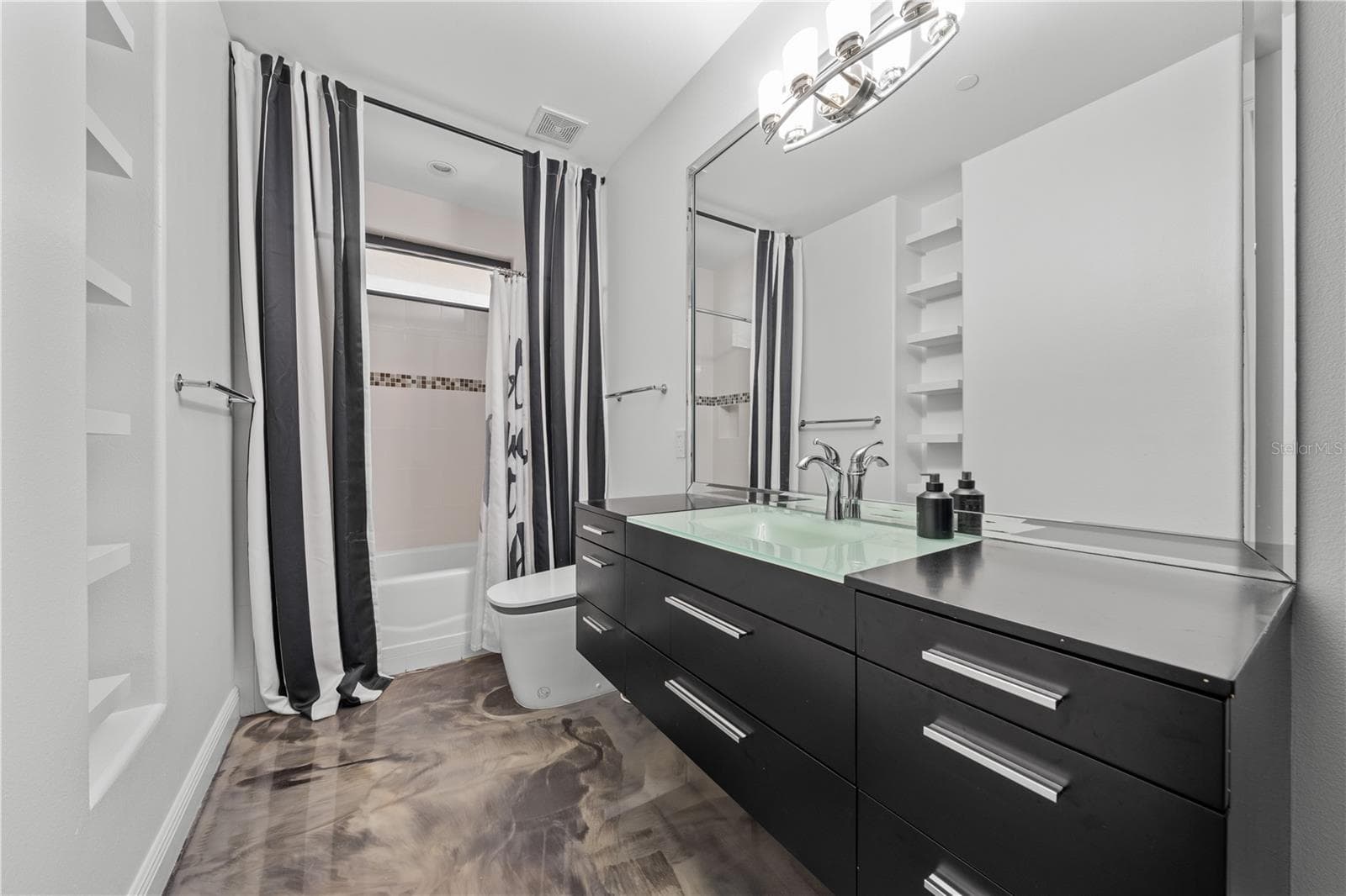 Condominium at 111 E MONUMENT AVE #801, KISSIMMEE, photo 68 of 98