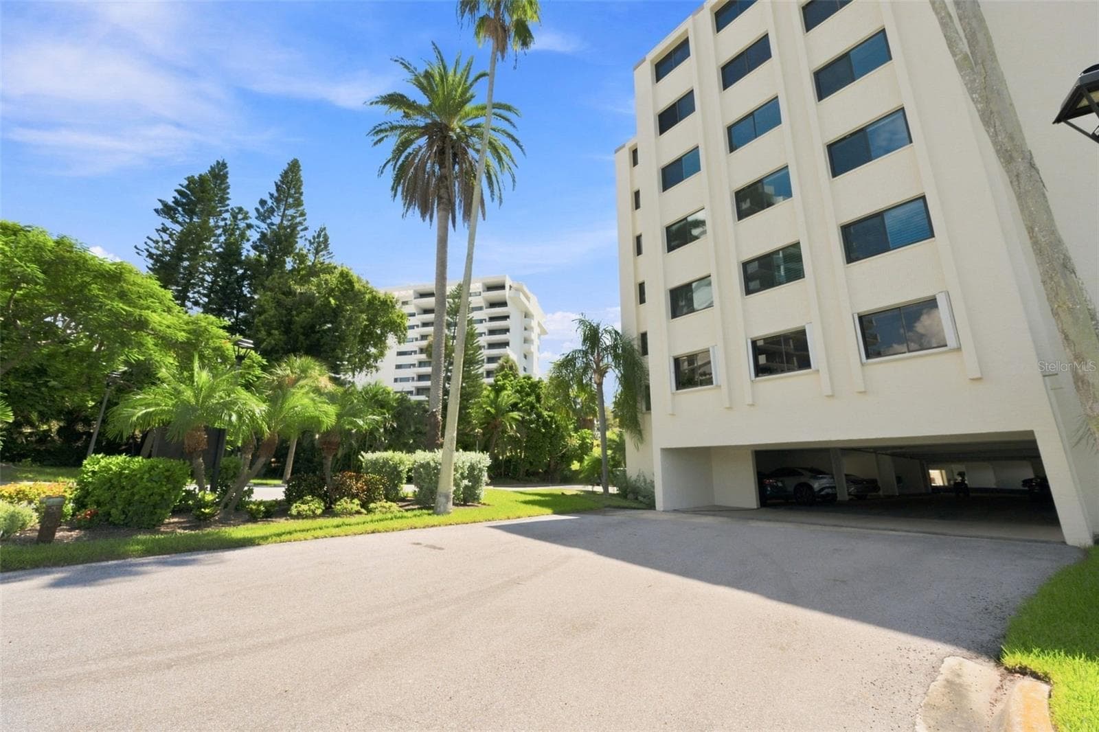 Entrance into under-building parking - 55 ROGERS ST #204, CLEARWATER