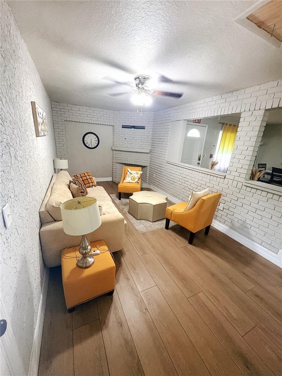 Business at 6324 LORENZO AVE, ORLANDO, photo 8 of 16