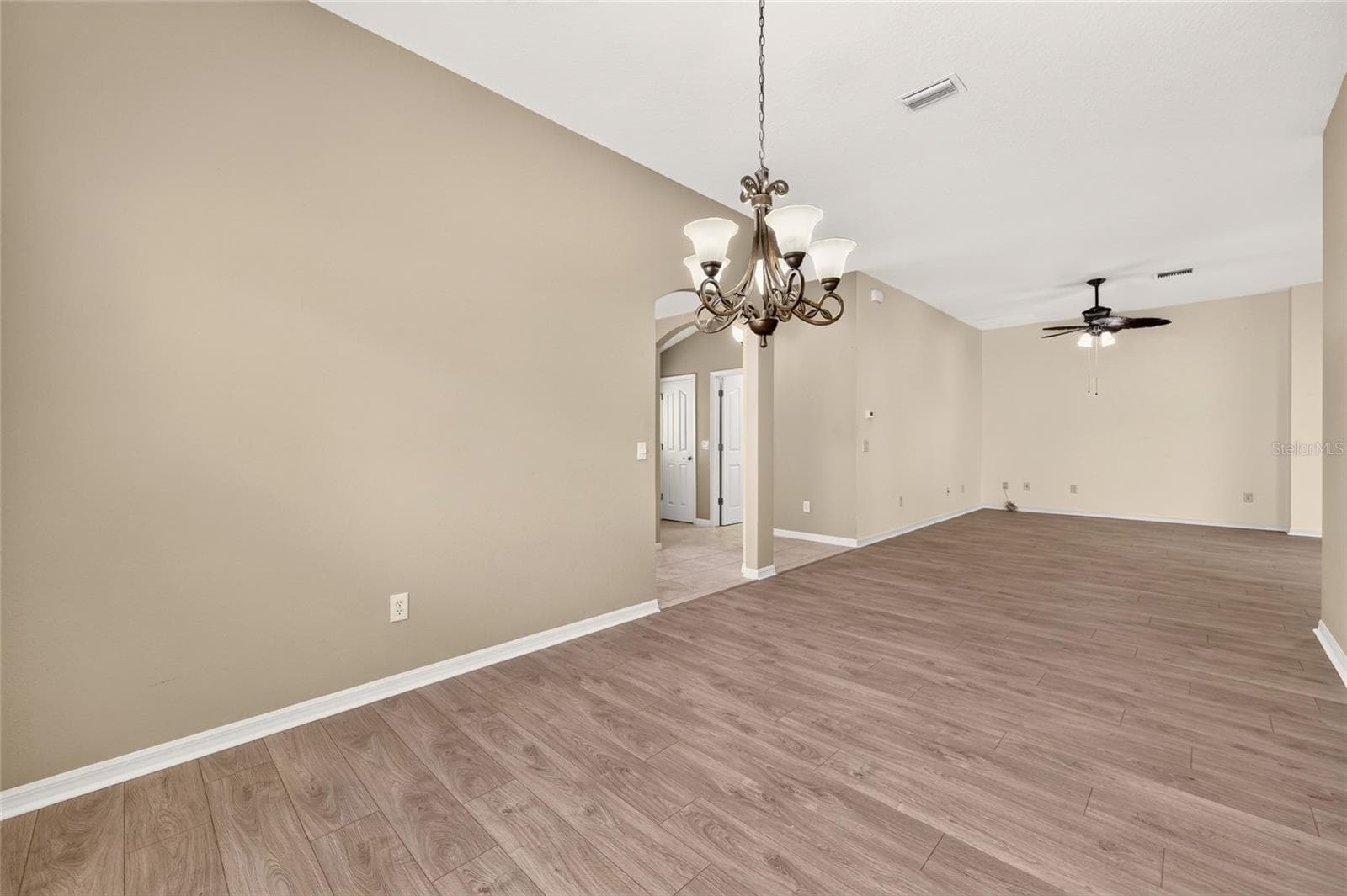 Single Family Residence at 2598 IRDELL AVE, THE VILLAGES, photo 9 of 44