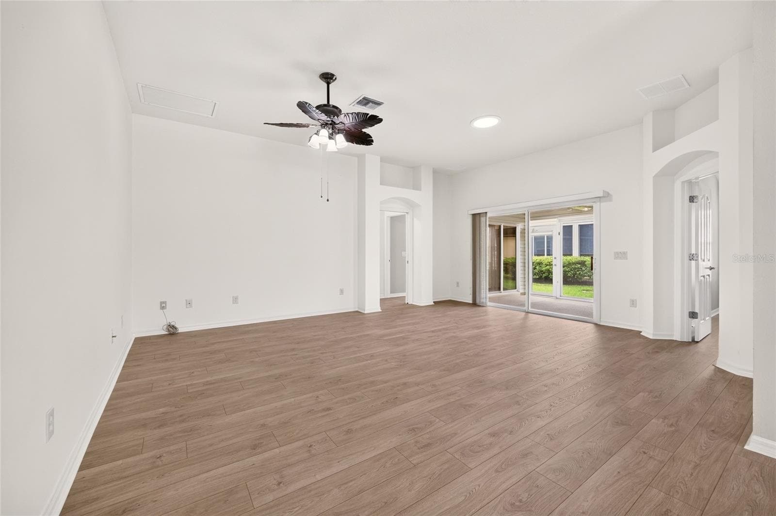 Single Family Residence at 2598 IRDELL AVE, THE VILLAGES, photo 10 of 44