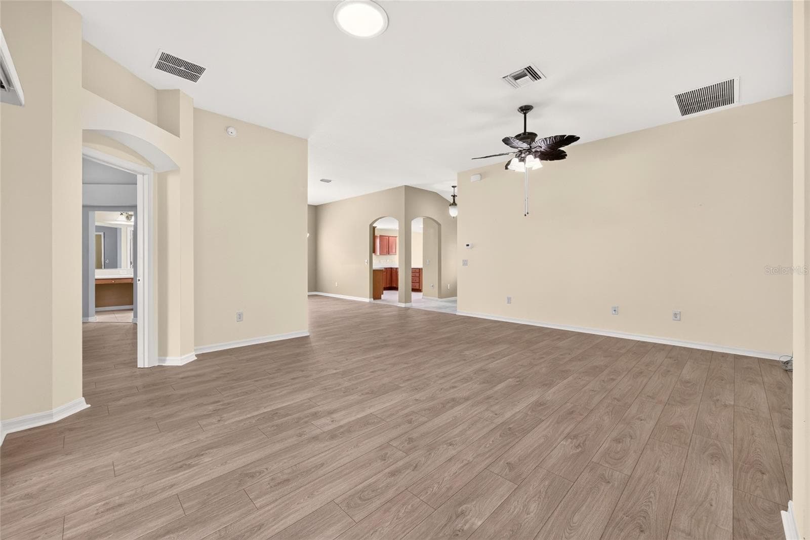 Single Family Residence at 2598 IRDELL AVE, THE VILLAGES, photo 13 of 44