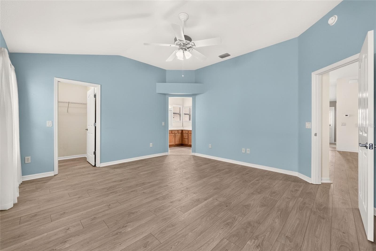 Single Family Residence at 2598 IRDELL AVE, THE VILLAGES, photo 23 of 44