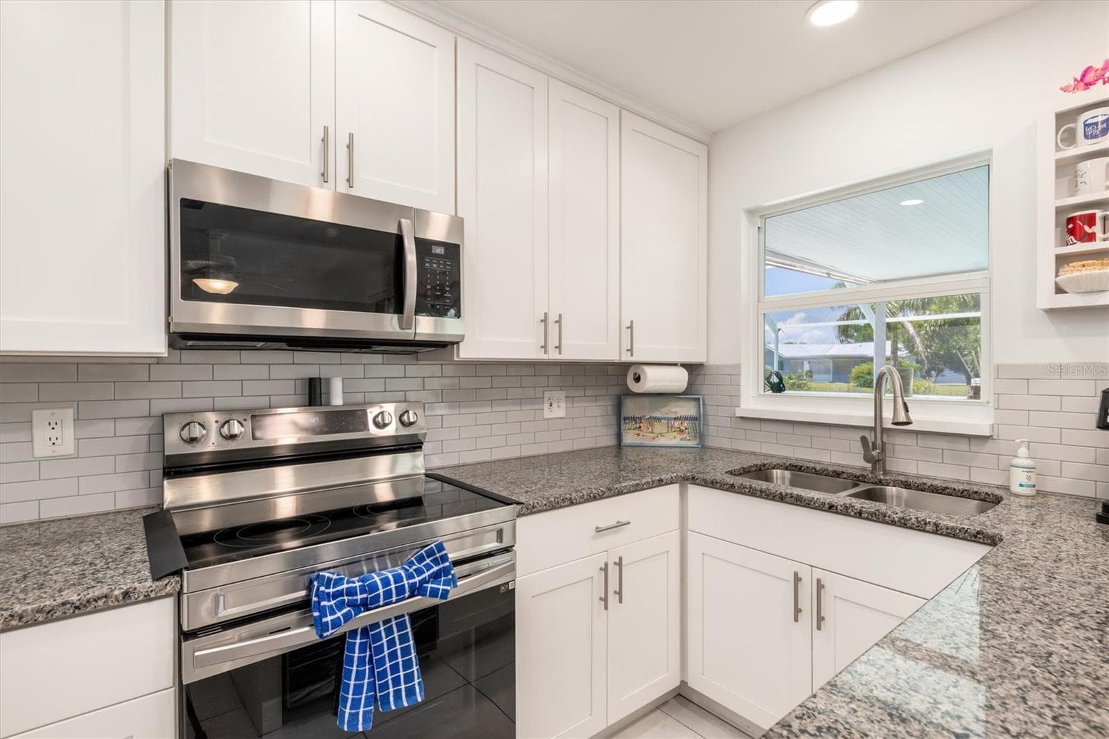 Single Family Residence at 1336 AQUI ESTA DR, PUNTA GORDA, photo 8 of 35