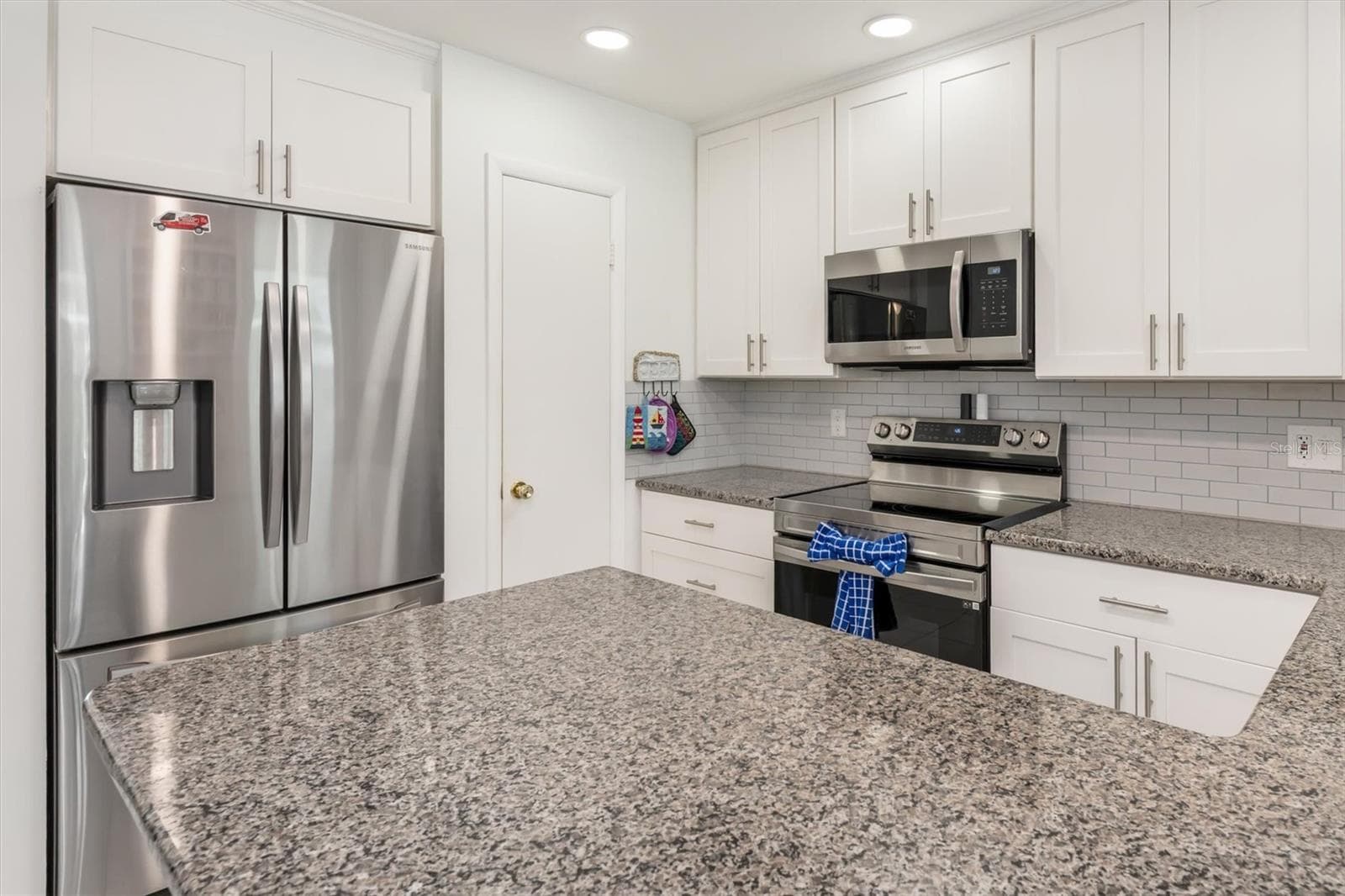 Single Family Residence at 1336 AQUI ESTA DR, PUNTA GORDA, photo 9 of 35