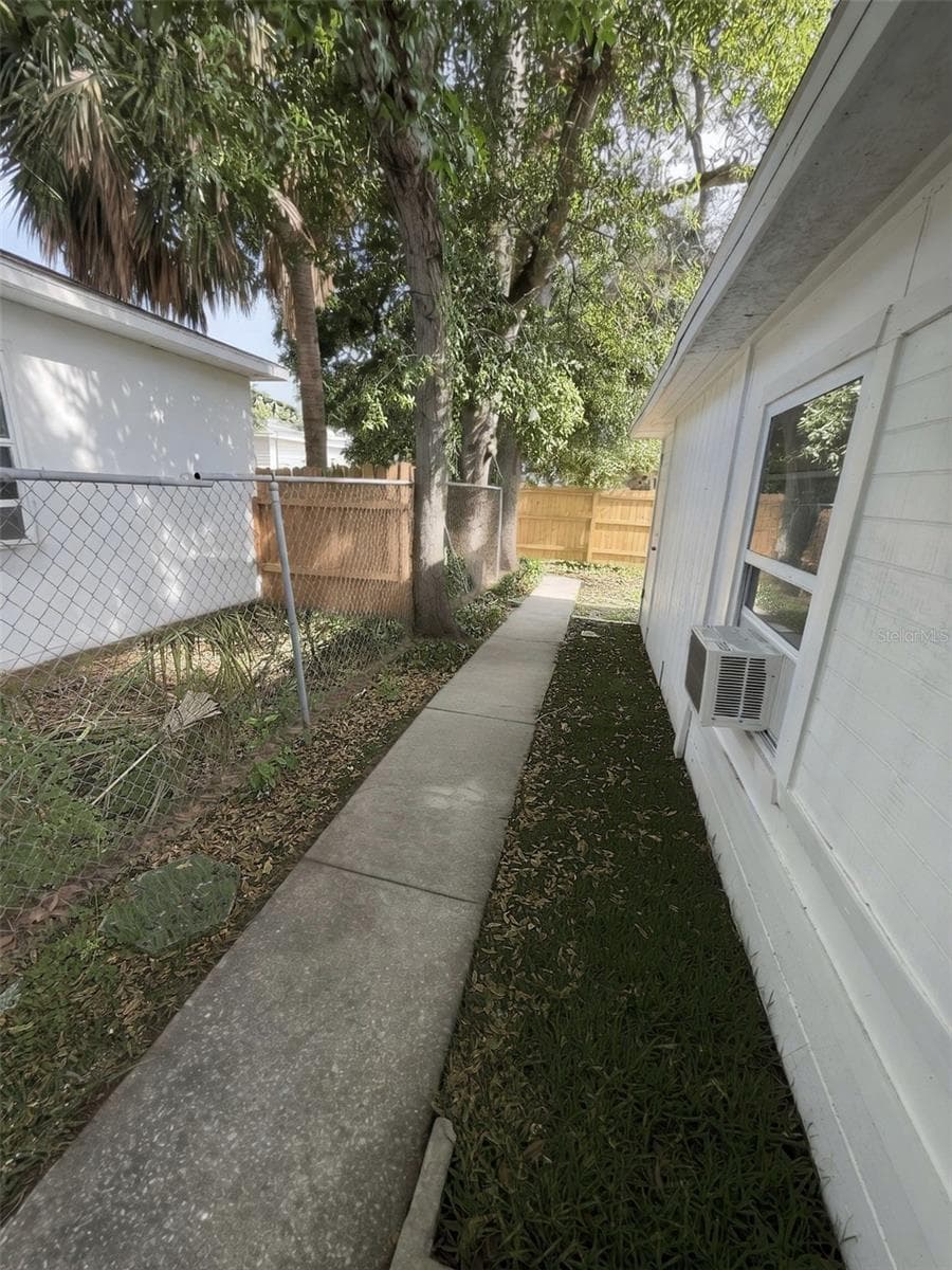 Duplex at 935 17TH AVE S, ST PETERSBURG, photo 26 of 27