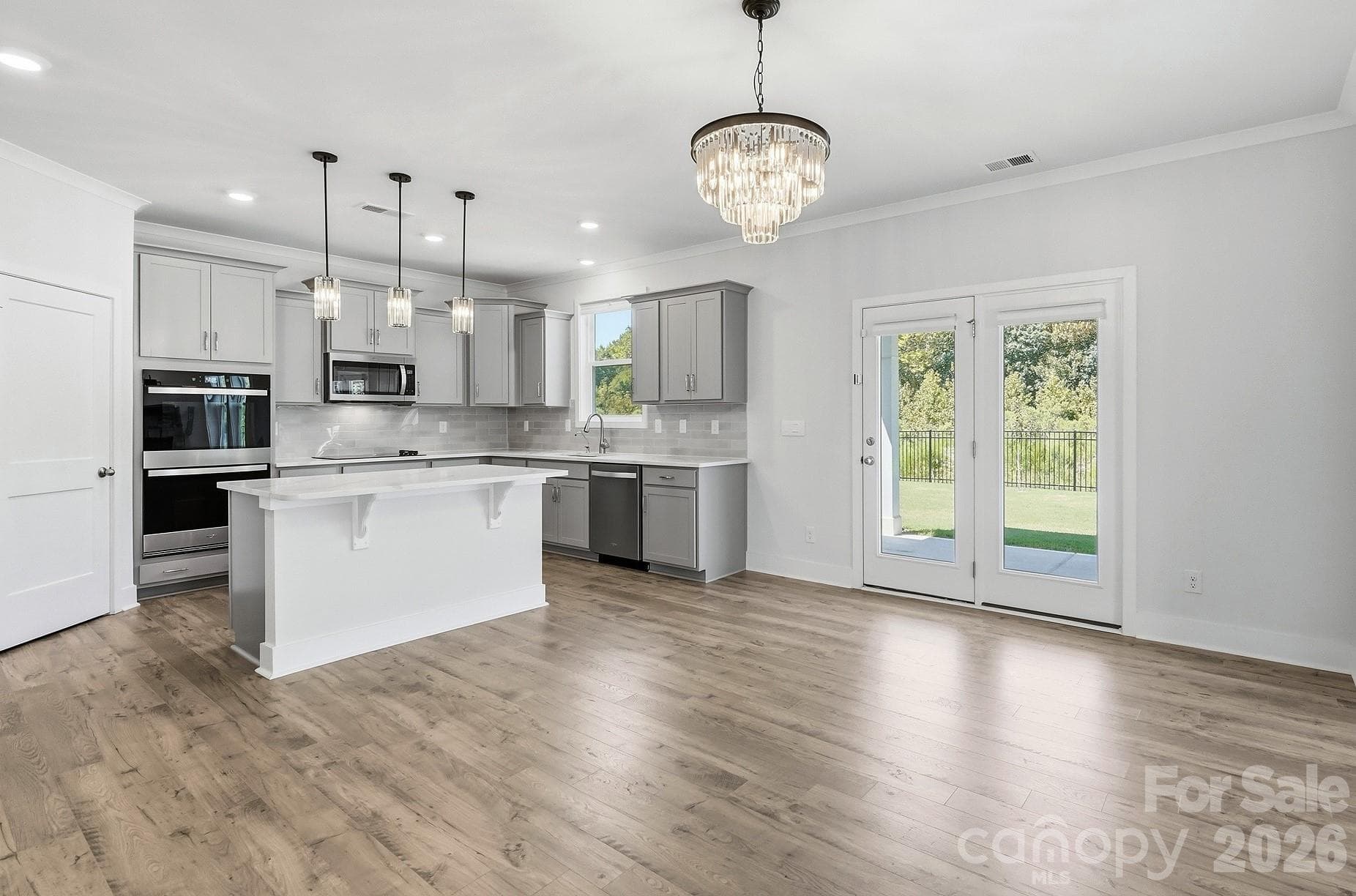 Chef's Dream Kitchen - 1060 Merganser Way, Indian Trail