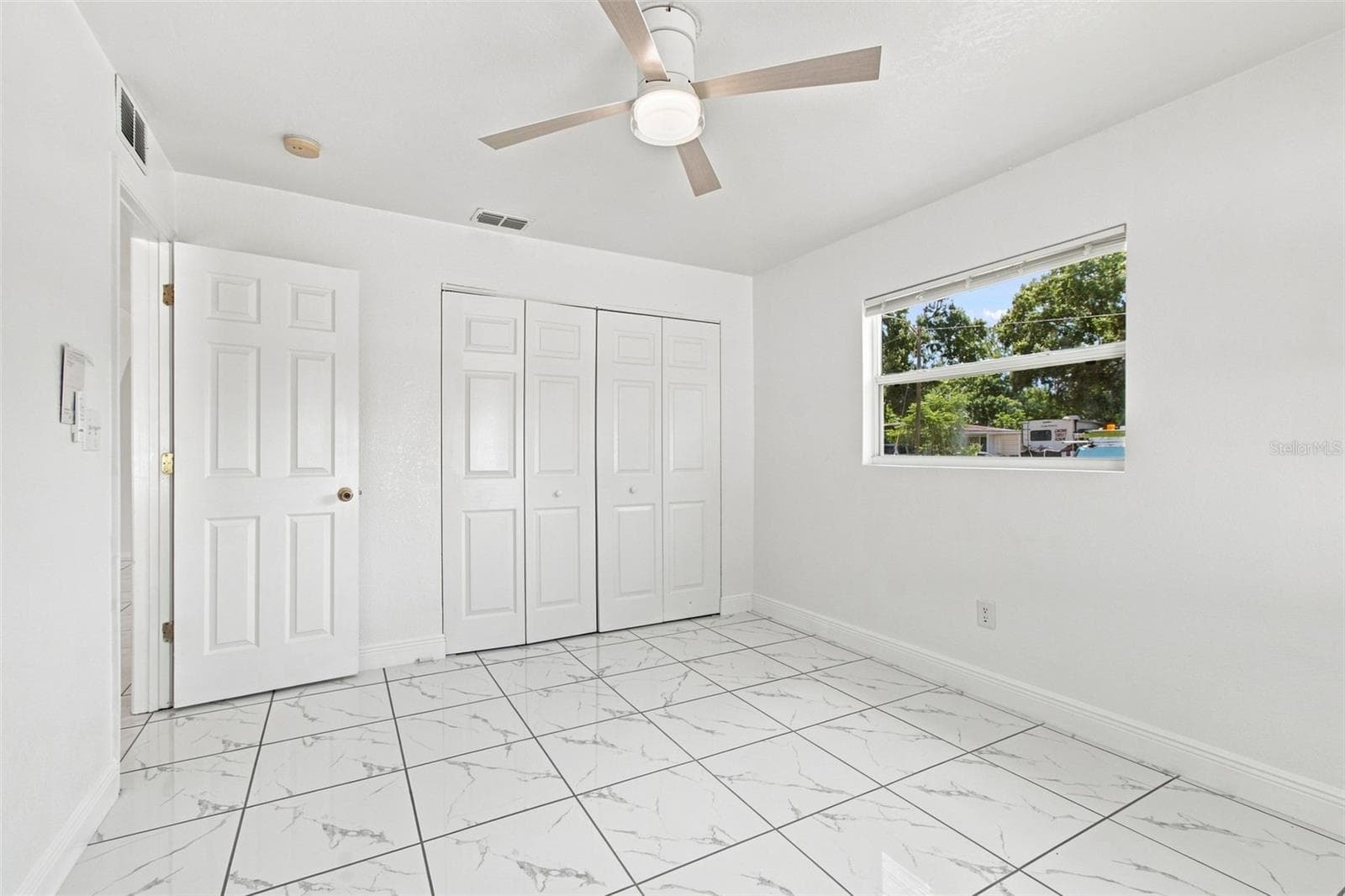 Single Family Residence at 7101 15TH ST N, ST PETERSBURG, photo 15 of 23
