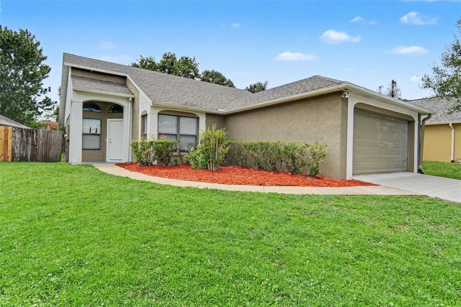 Single Family Residence at 1097 COVINGTON ST, OVIEDO, photo 2 of 18