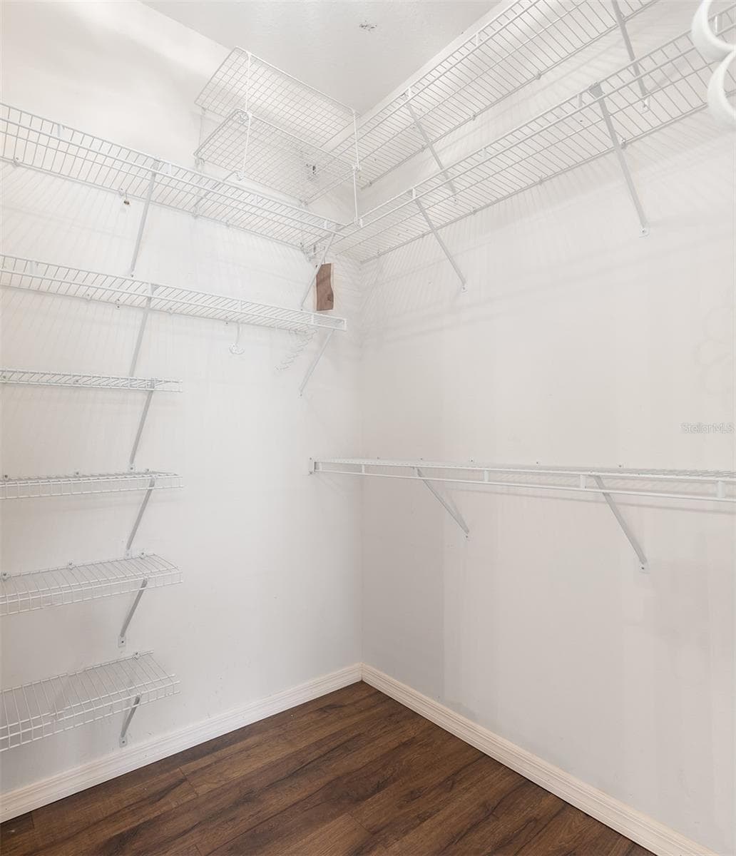 Primary Suite - Closet - 5314 CHISWICK CIR, BELLE ISLE