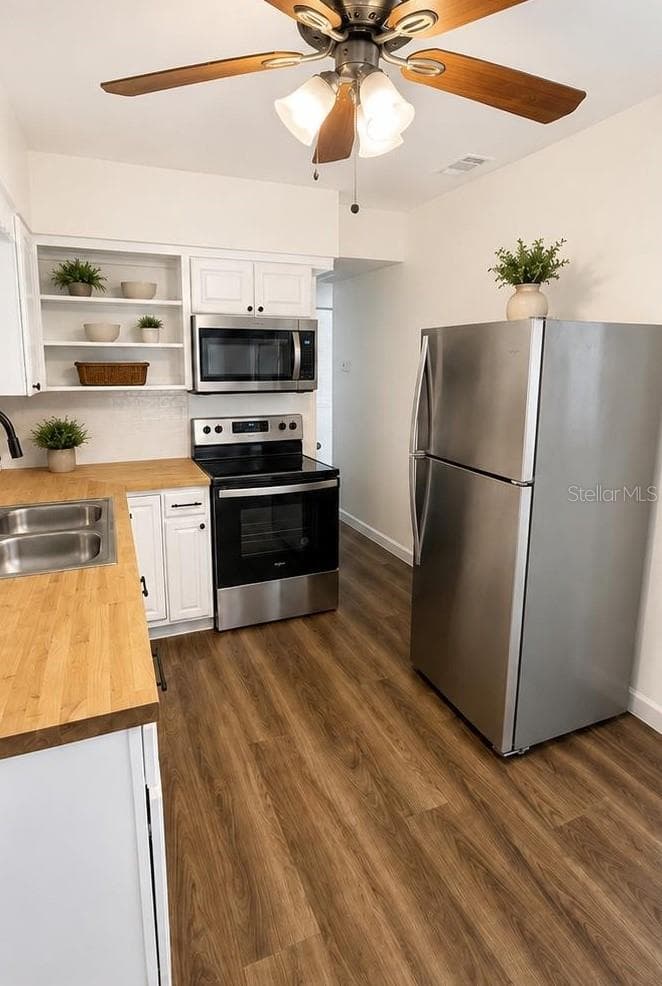 Duplex at 1543 43RD ST S, ST PETERSBURG, photo 6 of 35