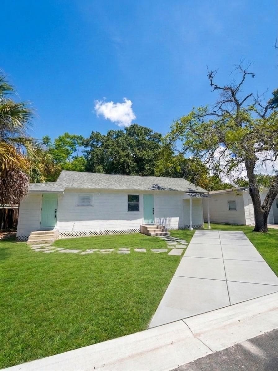 Duplex at 1543 43RD ST S, ST PETERSBURG, photo 18 of 35