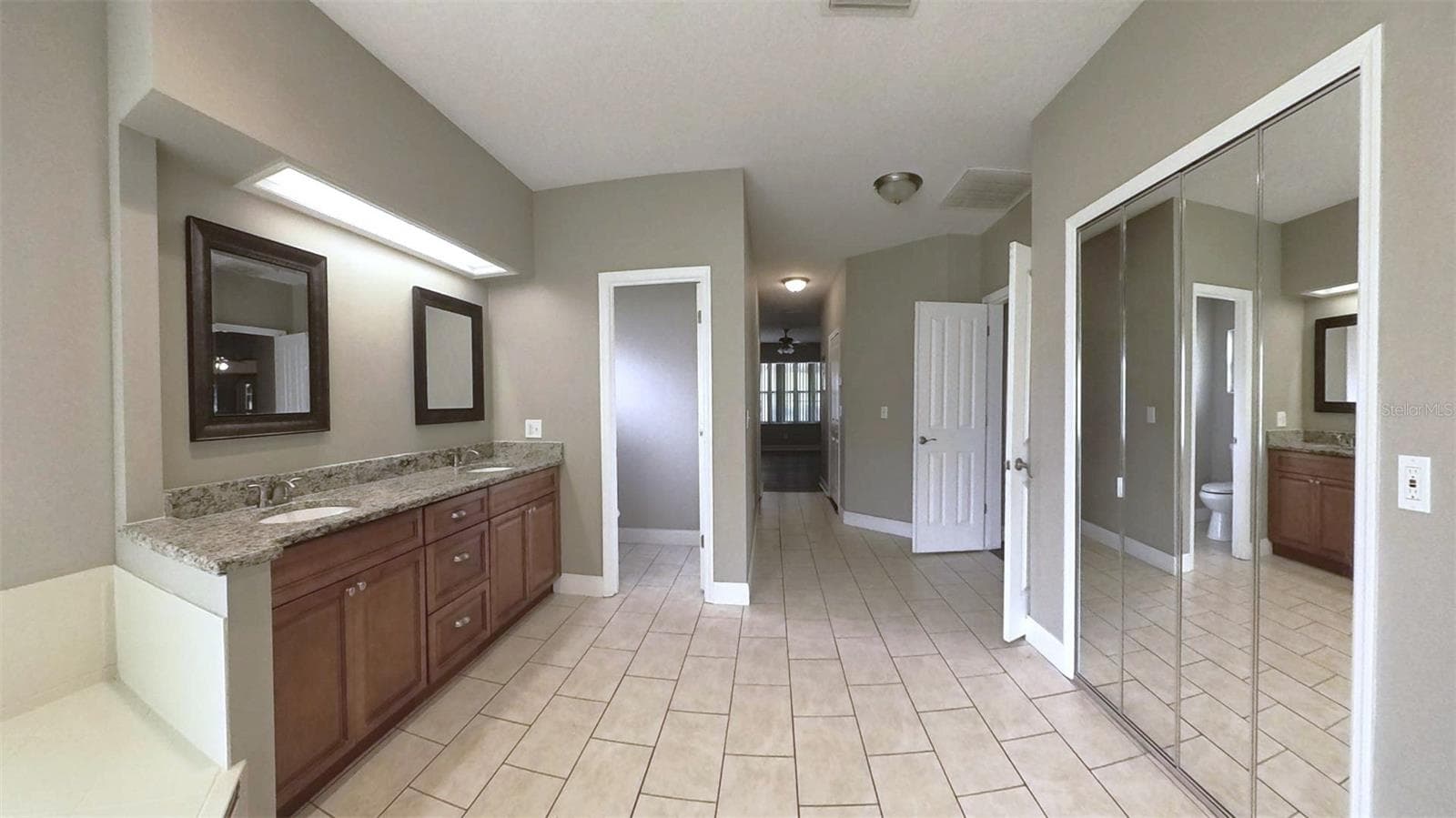 Single Family Residence at 2535 ARDON AVE, ORLANDO, photo 18 of 52
