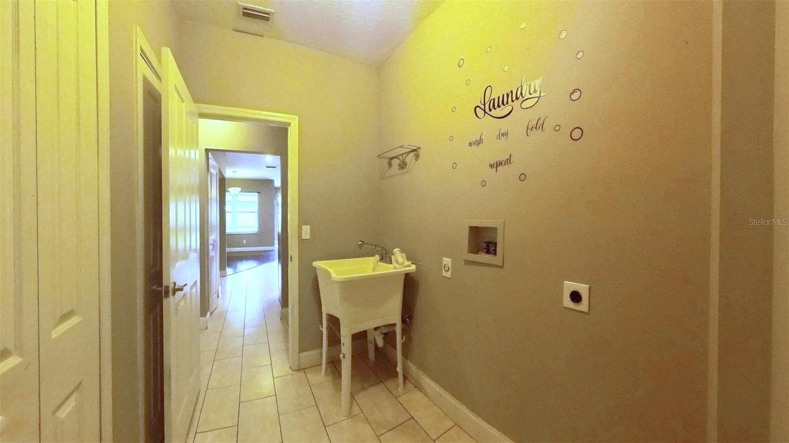 Single Family Residence at 2535 ARDON AVE, ORLANDO, photo 44 of 52
