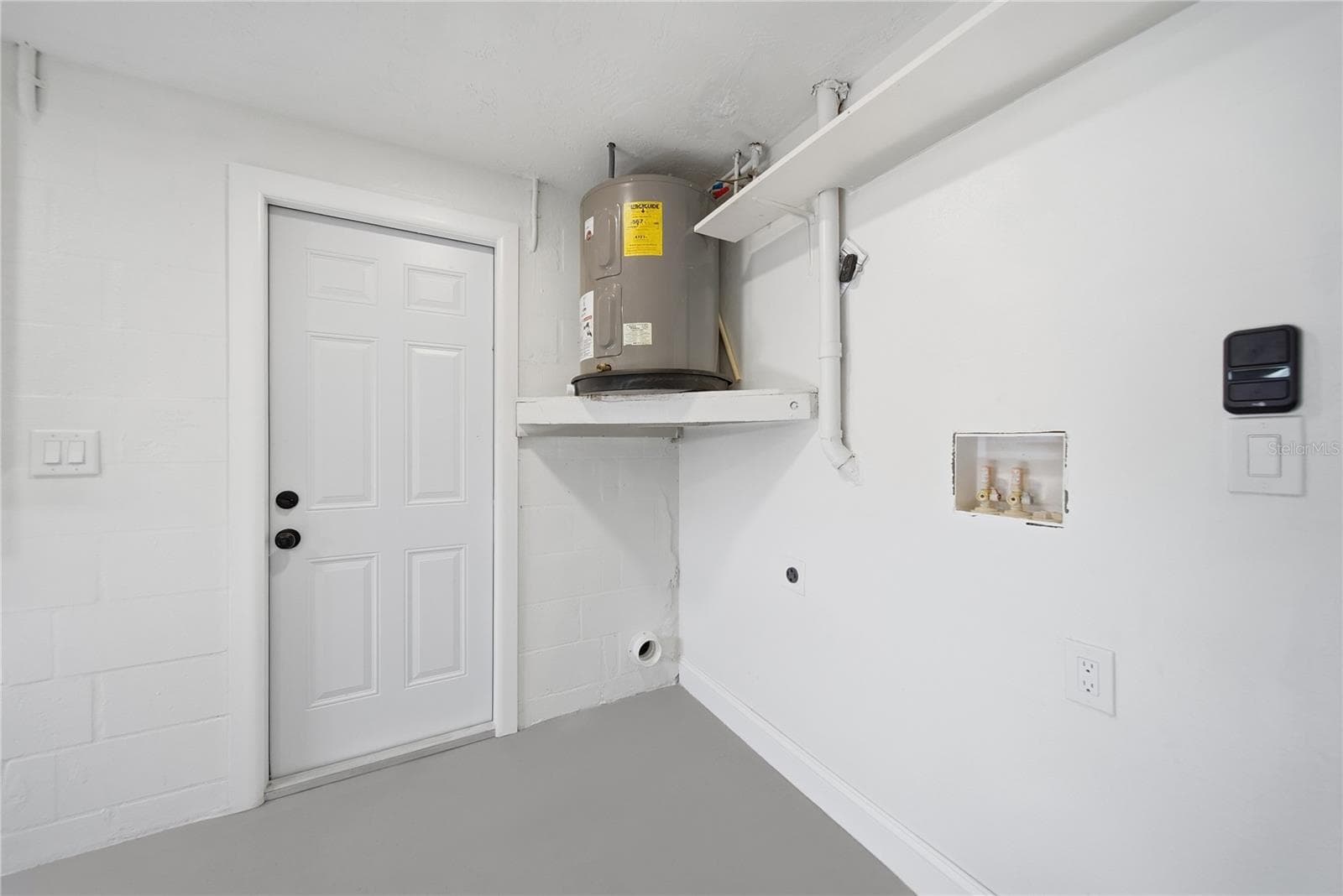 Single Family Residence at 16134 BLACKBEARD LN, HUDSON, photo 24 of 40