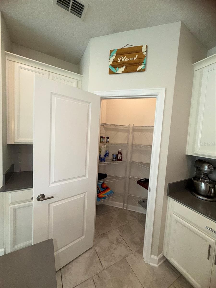 Single Family Residence at 4310 SEVEN CANYONS DR, KISSIMMEE, photo 6 of 31