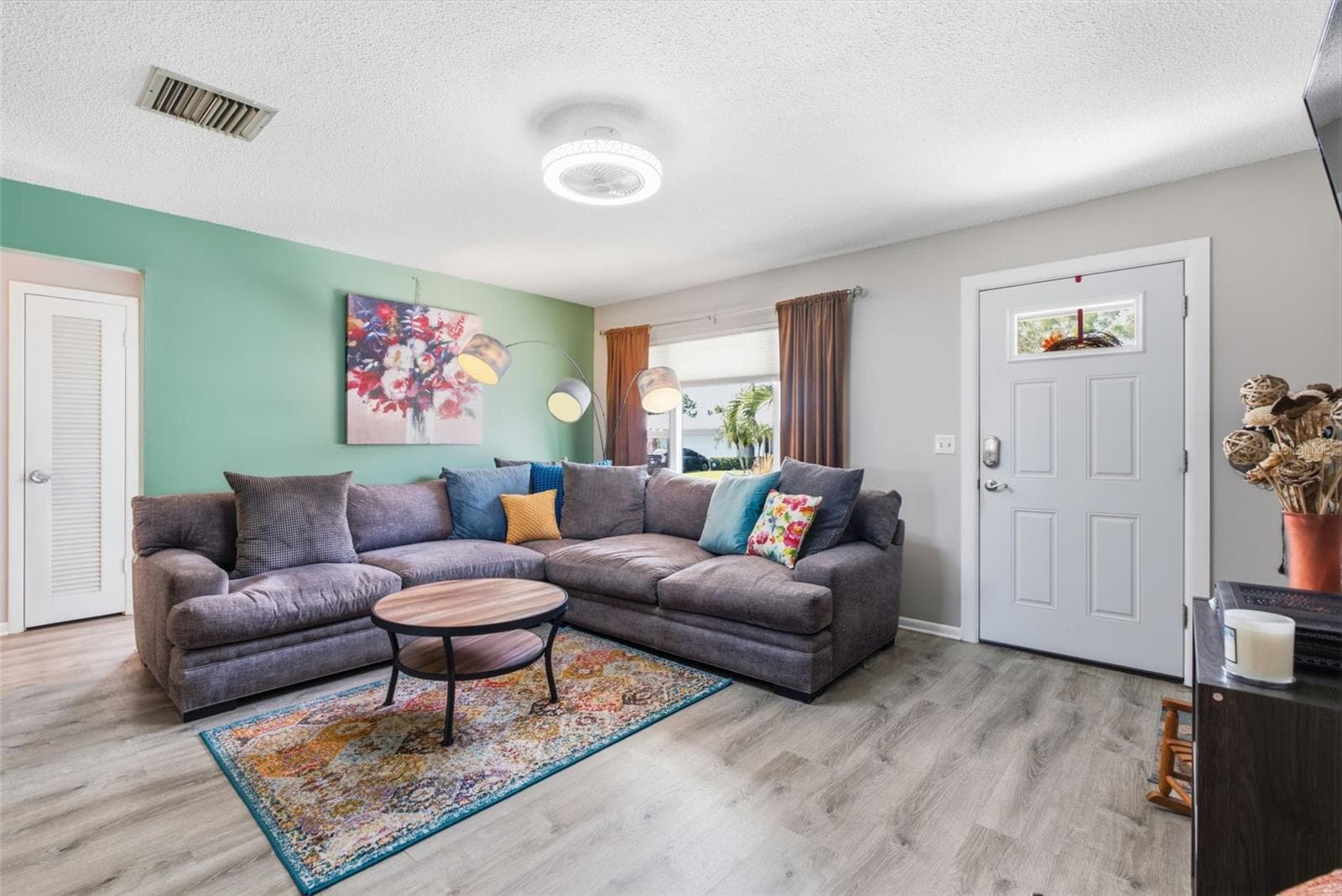 Living Room - 4263 96TH AVE N, PINELLAS PARK