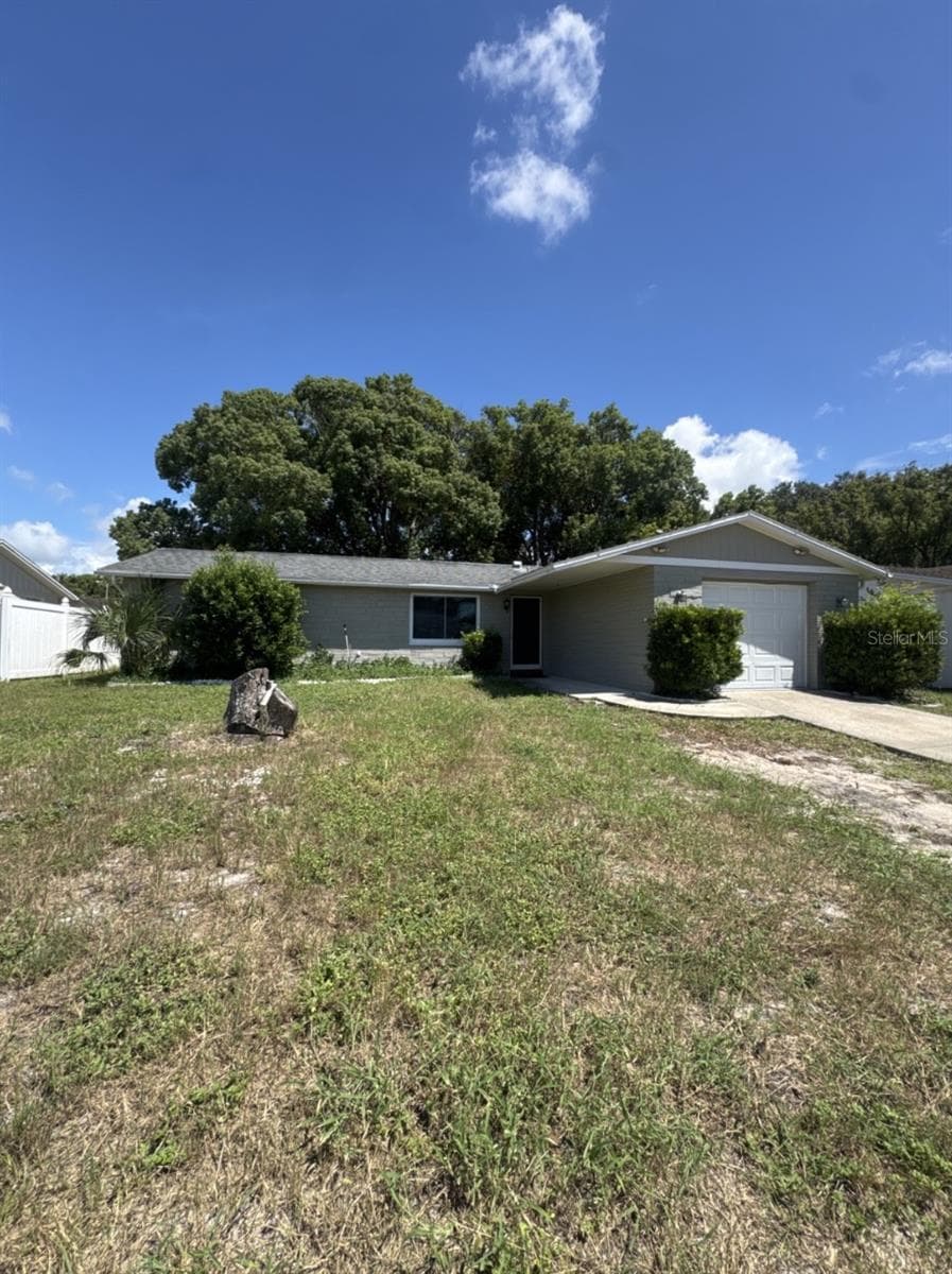 Single Family Residence at 8930 WINDSONG LN, PORT RICHEY, photo 3 of 63