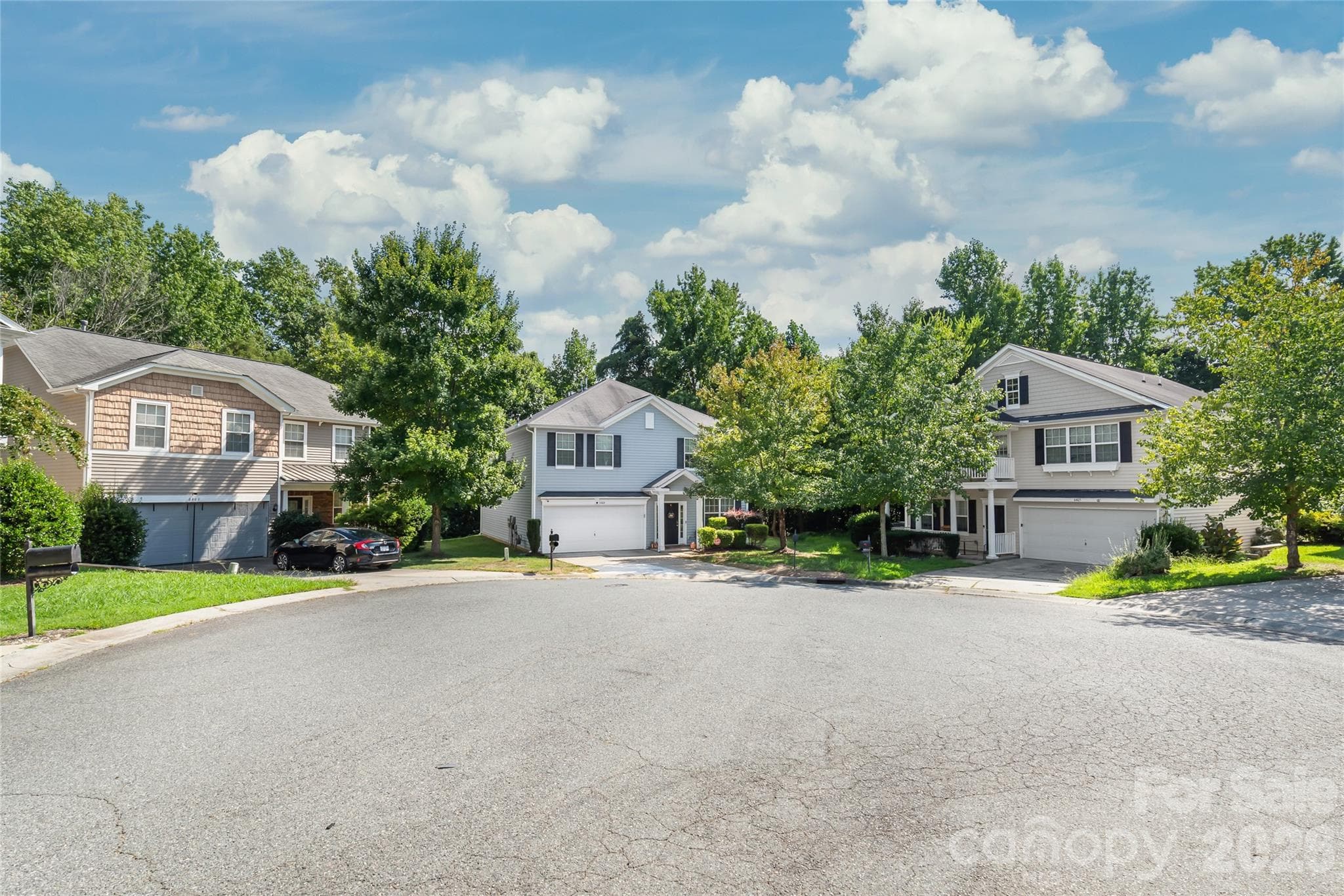 Cul-de-Sac - 6404 Lanzerac Manor Drive, Charlotte