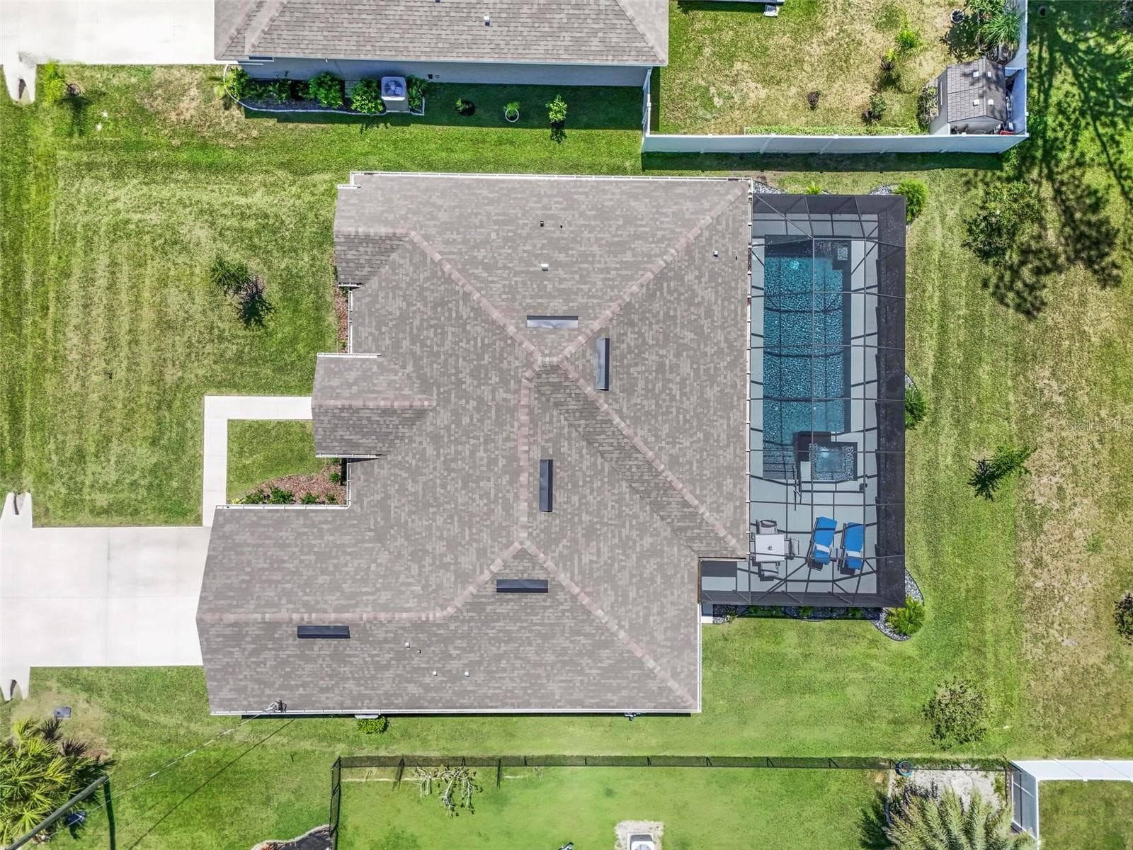 New 2024 Willow with expanded lanai and 3rd bedroom onsuite - 21 WOOD CLIFT LN, PALM COAST