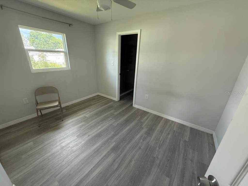 Single Family Residence at 1402 4TH AVE NE, RUSKIN, photo 8 of 25