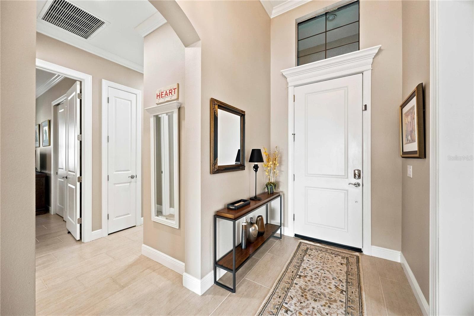 Welcome In - Great Front Entry and screen porch - 23709 WAVERLY CIR, VENICE
