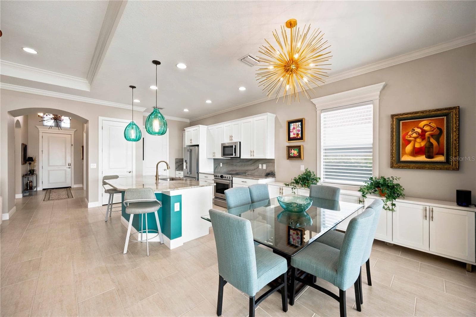 Eat in area in the kitchen as well as counter dining. - 23709 WAVERLY CIR, VENICE