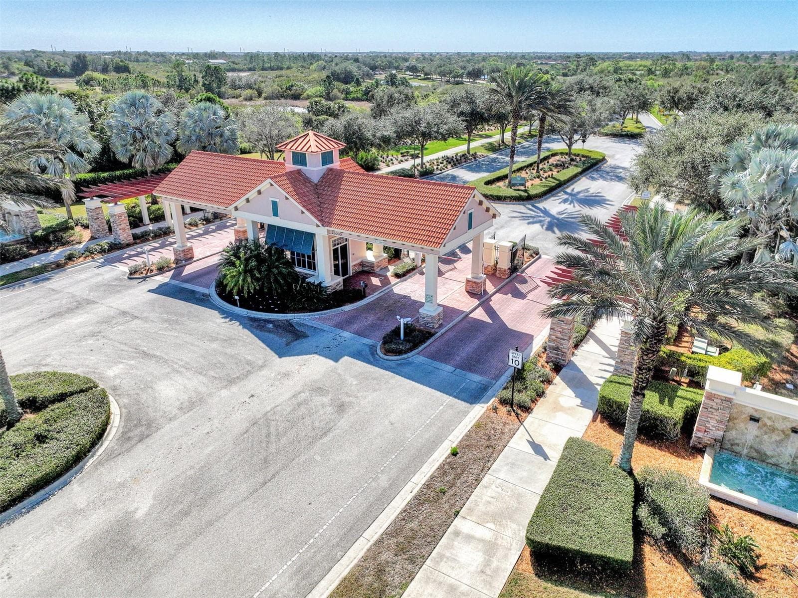 Welcome to Sarasota National - Say Hello to our Guards! - 23709 WAVERLY CIR, VENICE