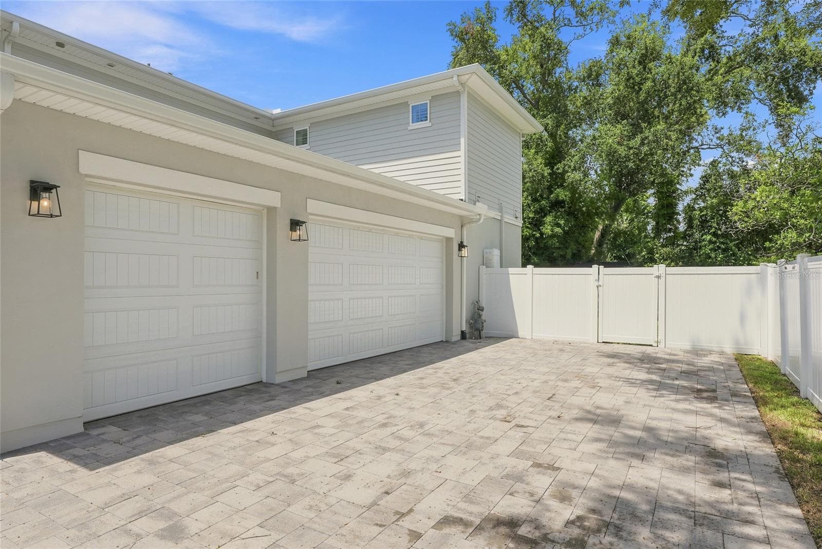 Single Family Residence at 4309 W BARCELONA ST, TAMPA, photo 5 of 72