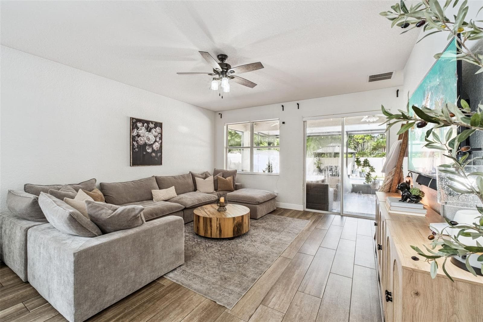 Single Family Residence at 624 LEGACY PARK DR, CASSELBERRY, photo 12 of 49