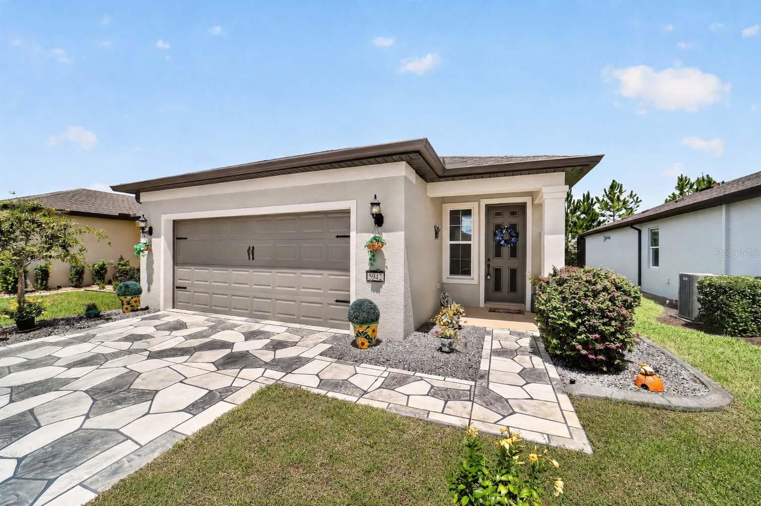 Single Family Residence at 5942 SW 93RD CIR, OCALA, photo 5 of 54