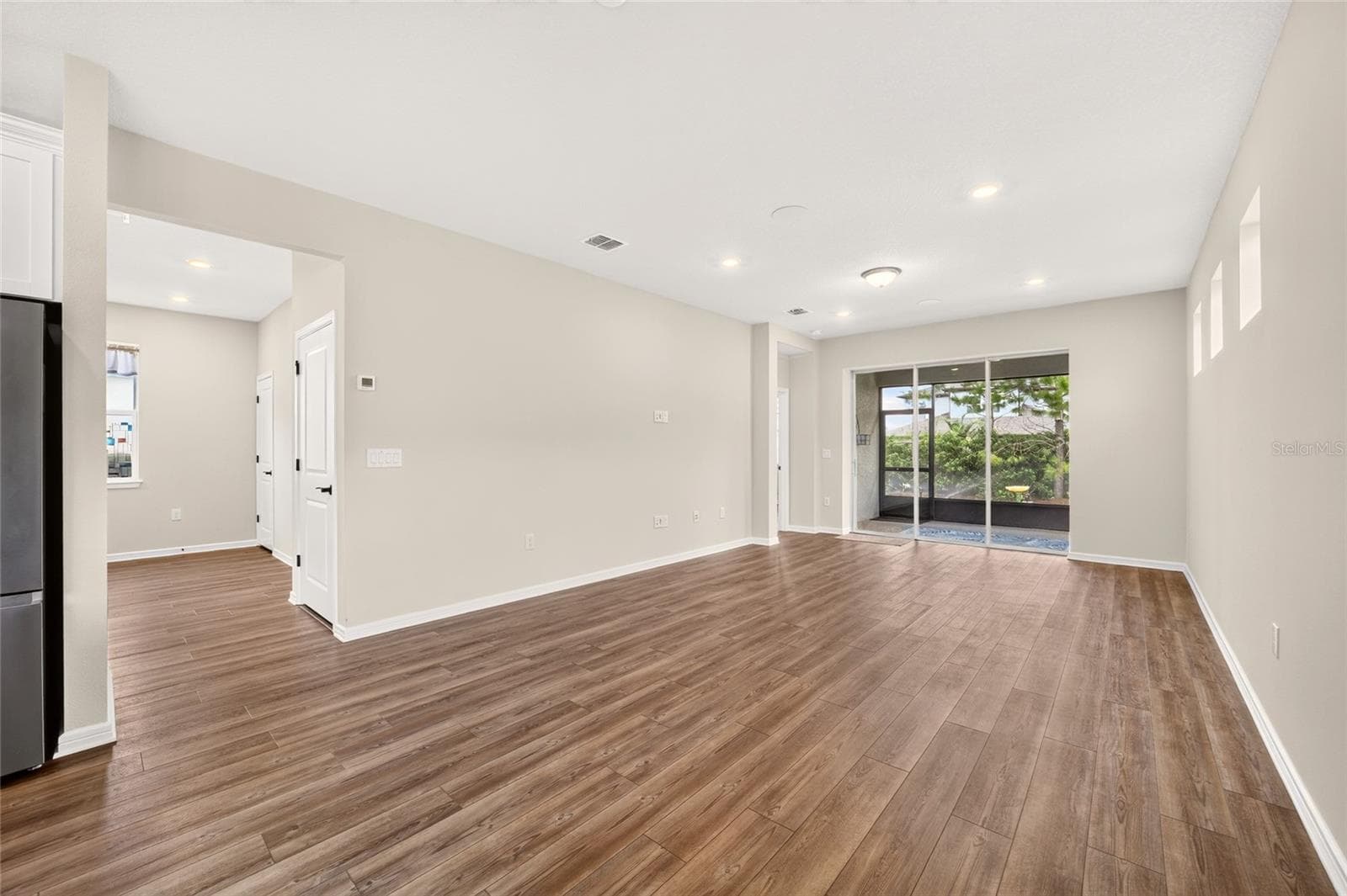 Single Family Residence at 5942 SW 93RD CIR, OCALA, photo 10 of 54