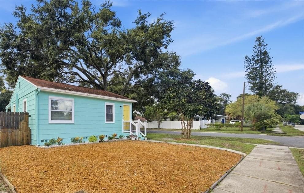 Single Family Residence at 5122 12TH AVE S, GULFPORT, photo 4 of 29