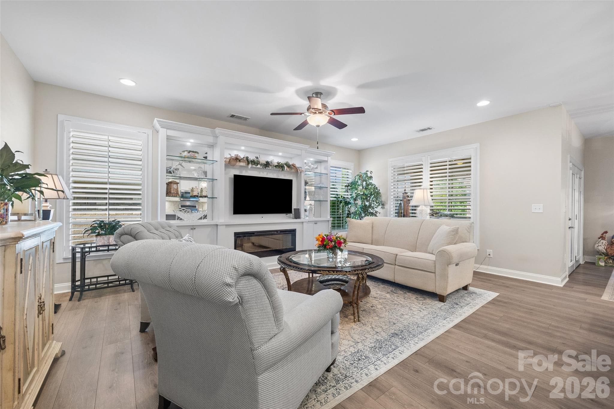 Single Family Residence at 420 Trillium Way, Belmont, photo 9 of 32