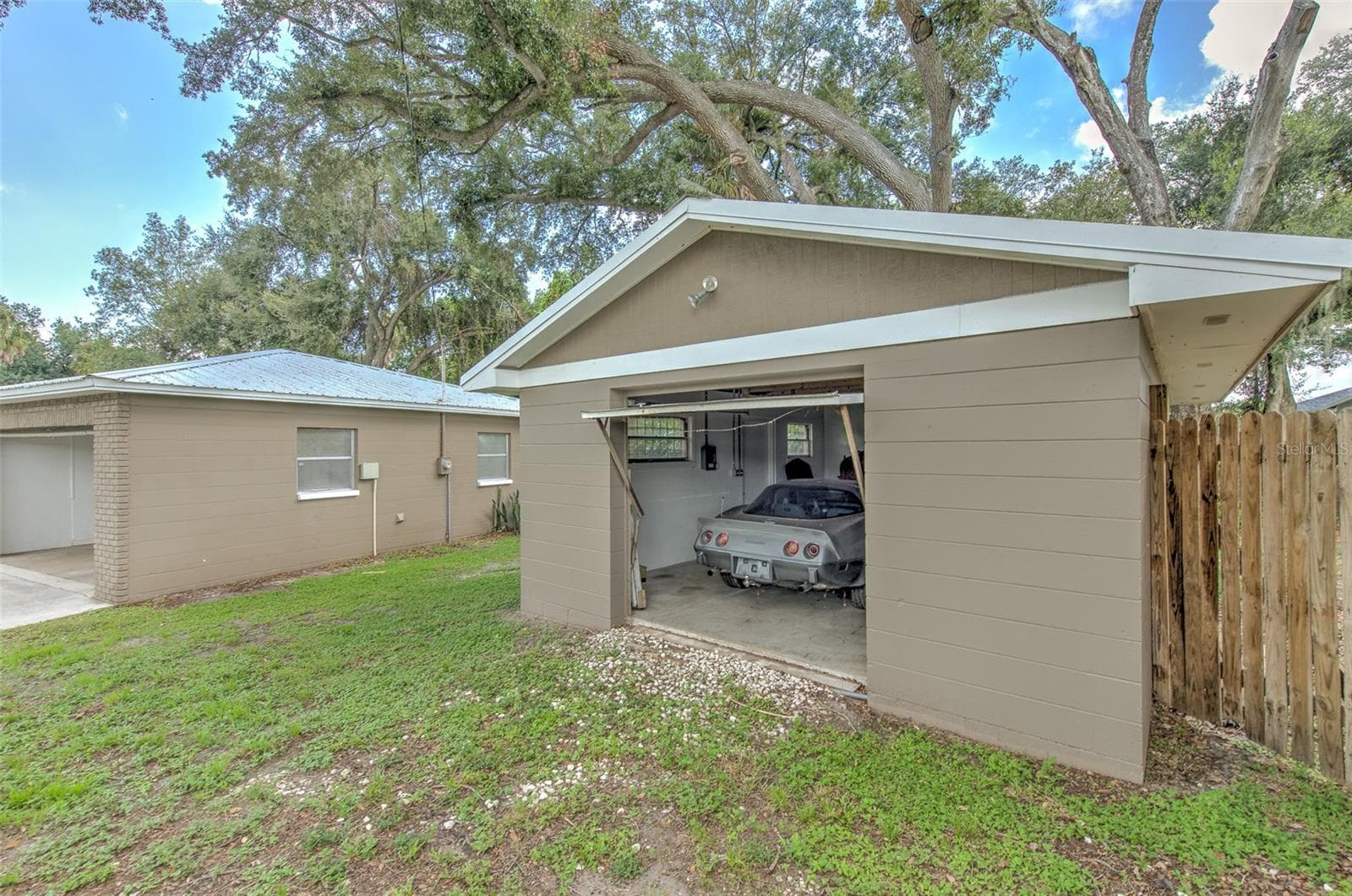 Single Family Residence at 8825 COBB RD, RIVERVIEW, photo 3 of 42